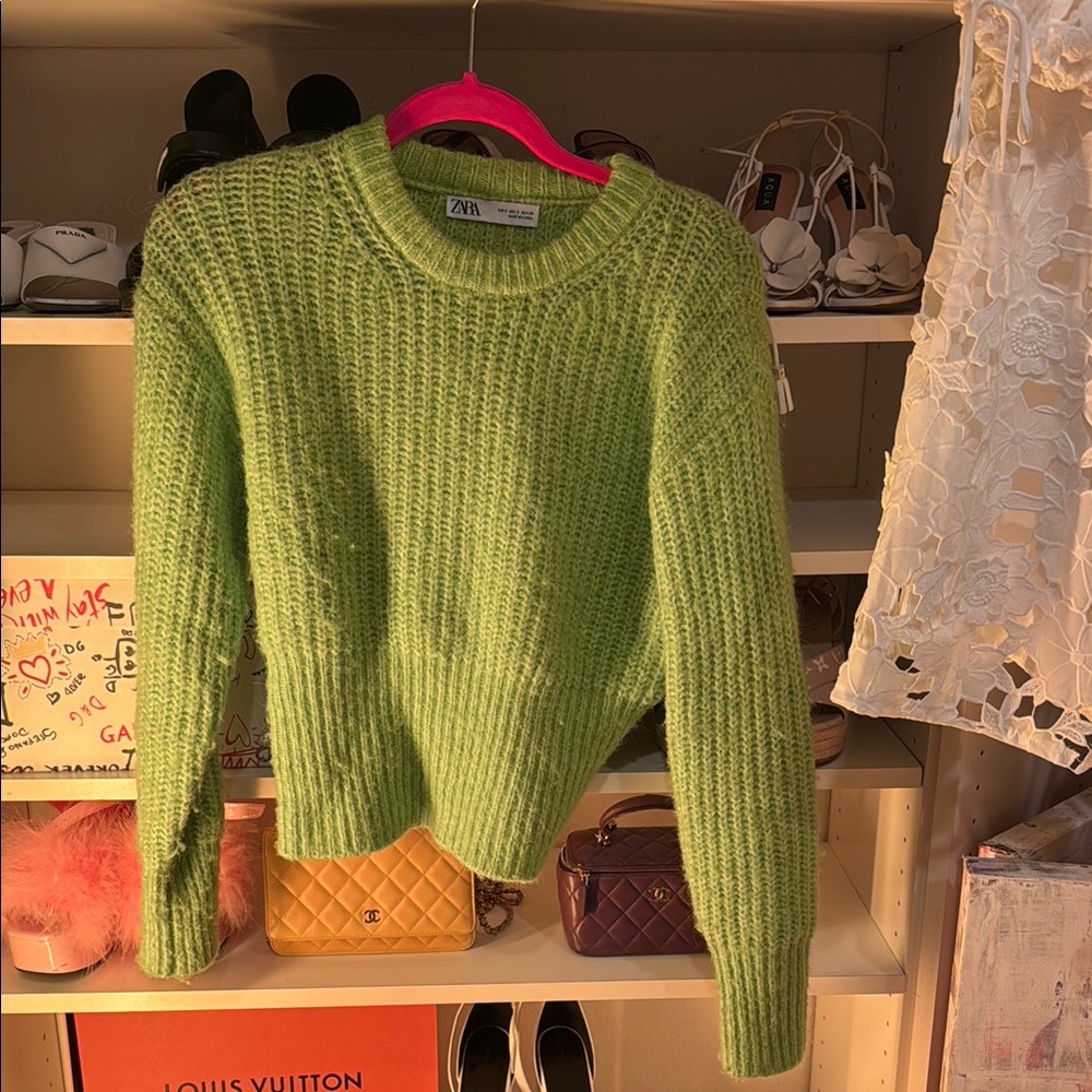Zara Women's Green Sweater